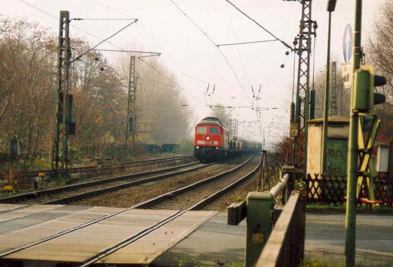 232 557 in Gelsenkirchen Bismark (02.12.2004)